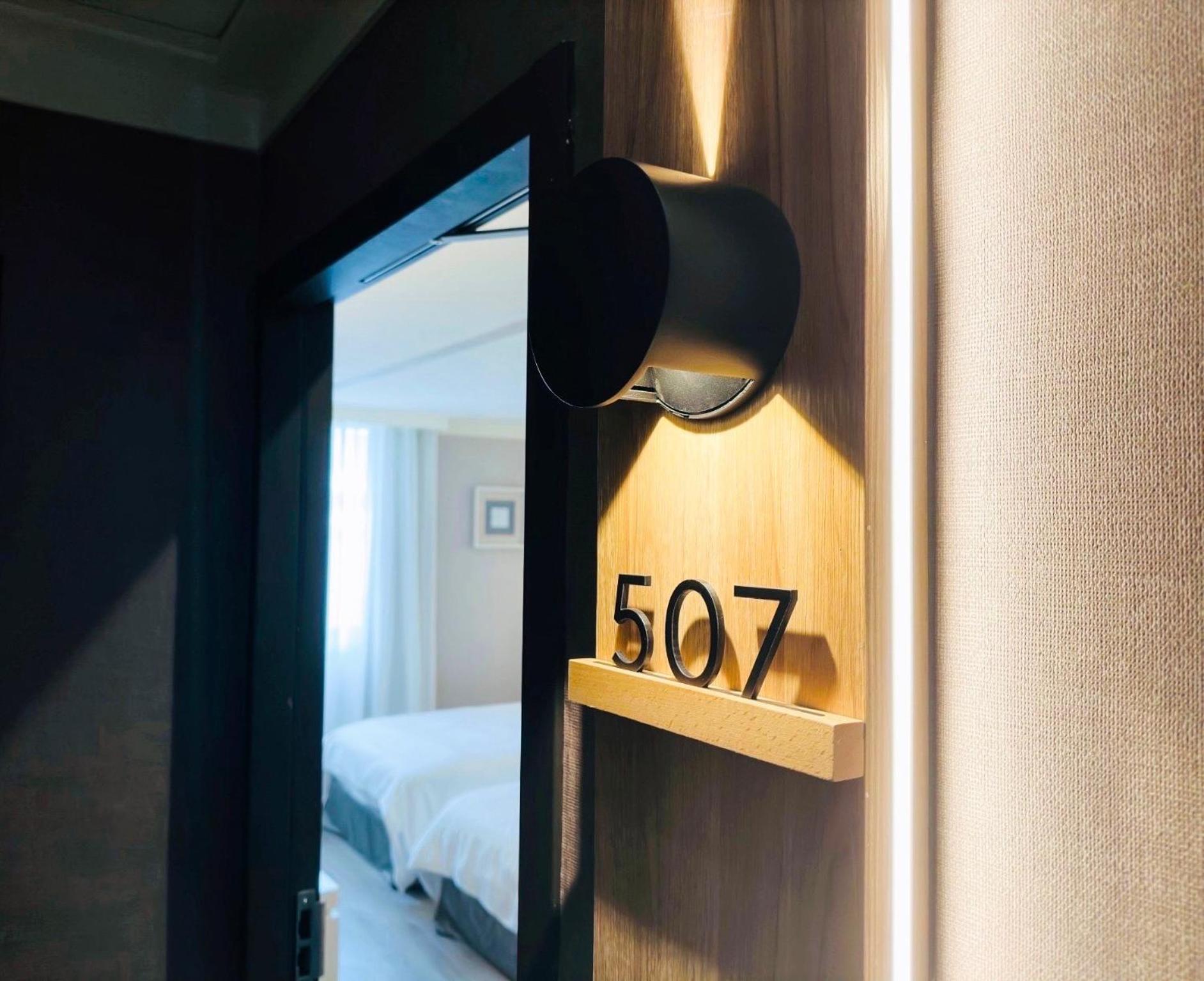 Days Fine Hotel Cao Hùng Ngoại thất bức ảnh