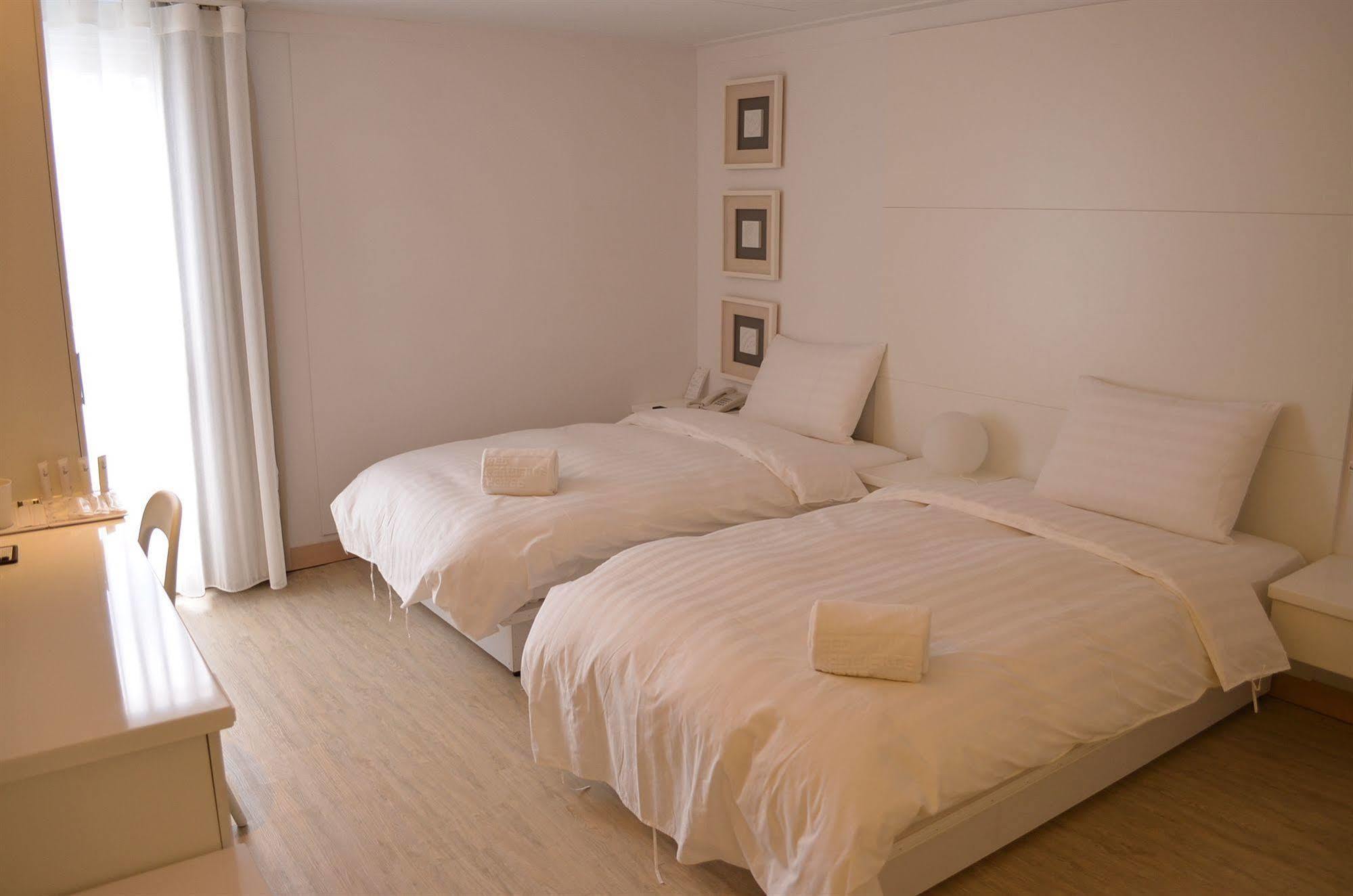 Days Fine Hotel Cao Hùng Ngoại thất bức ảnh